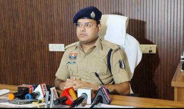 ट्रांसपोर्ट नगर में पुलिस की बड़ी दबिश; 19 जुआरी गिरफ्तार, 5 लाख का सामान जप्त ...