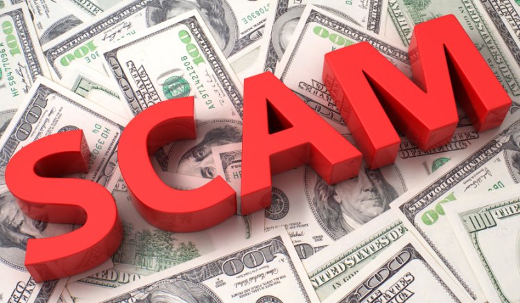 भिलाई: शेयर मार्केट में भारी मुनाफे का झांसा देकर करोड़ों की ठगी, आरोपी फरार