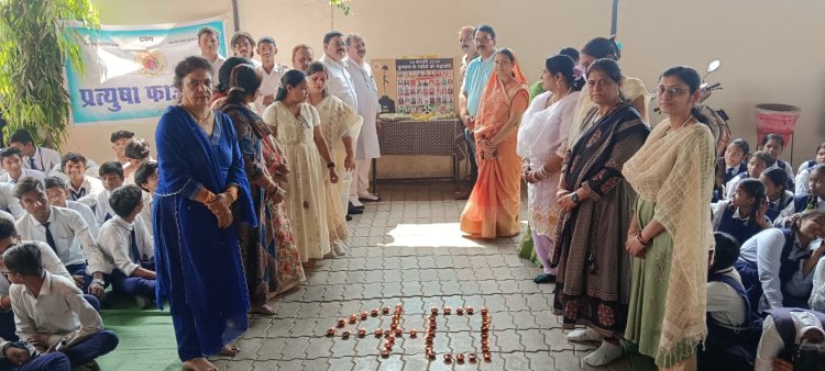 पुलवामा के शहीदों को दी गई भावभीनी श्रद्धांजलि: प्रत्युषा फाउंडेशन ने आयोजित किया स्मृति कार्यक्रम