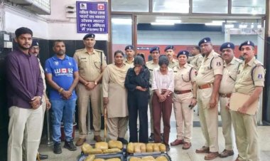 वंदे भारत के सुरक्षा कवच को भेदने की कोशिश: रायपुर स्टेशन पर दो युवतियां भारी मात्रा में गांजे के साथ गिरफ्तार ...