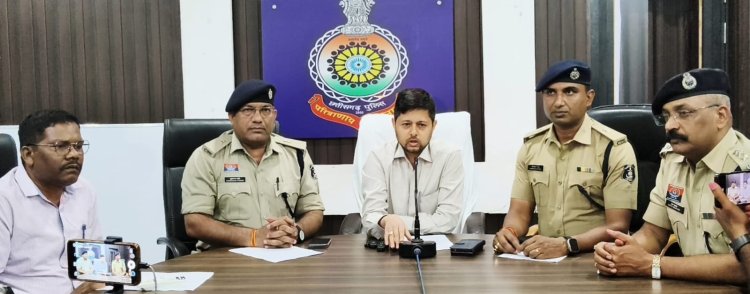 दुर्ग पुलिस का बड़ा प्रहार: मक्के की आड़ में हो रही ₹8 करोड़ की अफीम की खेती का पर्दाफाश