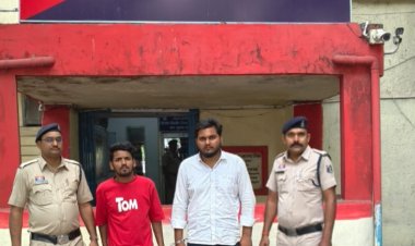 सोशल मीडिया पर हथियार का प्रदर्शन पड़ा भारी: कट्टे के साथ वीडियो वायरल करने वाले दो आरोपी गिरफ्तार