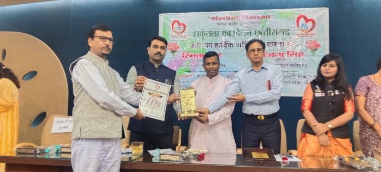शकुंतला फाउंडेशन का भव्य आयोजन: 151 समाजसेवियों का हुआ सम्मान, दिव्यांग पिंटू राम की शिक्षा की जिम्मेदारी ली