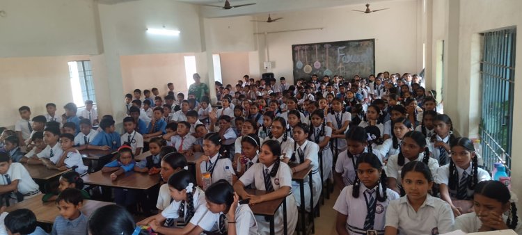 उत्साह, उमंग, उन्नति उत्सव और उल्लसित वातावरण के साथ मनाया गया नेवई में प्रवेशोत्सव