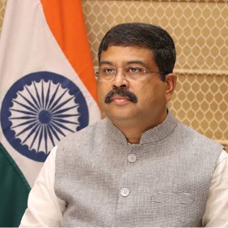 नीट-पेपर लीक विवाद में बैकफुट पर सरकार! केंद्रीय शिक्षा मंत्री धर्मेंद्र प्रधान ने पद से दिया इस्तीफा