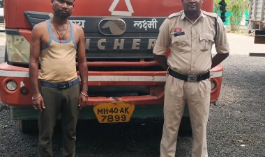 अवैध कबाड़ कारोबारियों पर बागनदी पुलिस का बड़ा प्रहार, 31.80 लाख का माल व वाहन जब्त