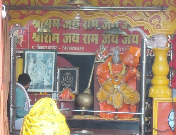 भारी बारिश भी नहीं डिगा सकी आस्था, 17 सालों से जारी 'महाभंडारे' में हज़ारों ने ग्रहण किया प्रसाद