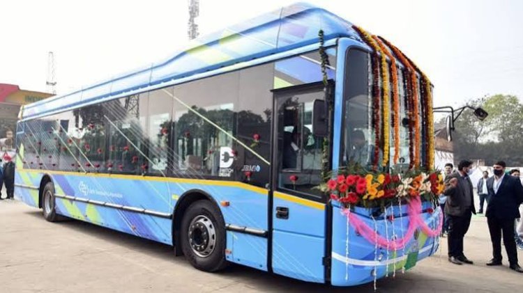 छत्तीसगढ़ में सार्वजनिक परिवहन को नई रफ्तार: राजधानी रायपुर सहित प्रमुख शहरों में जल्द सड़कों पर दौड़ेंगी आधुनिक इलेक्ट्रिक बसें