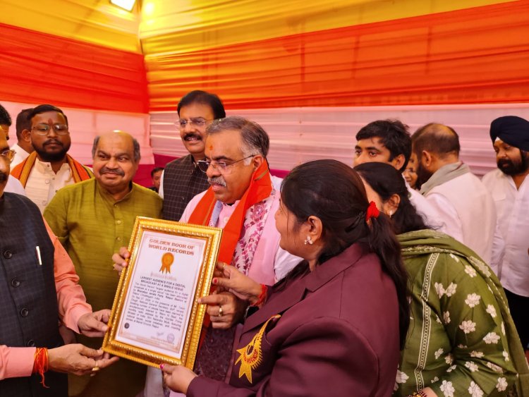 रायपुर में 40 हजार लोगों के साथ मन की बात का सामूहिक श्रवण, बना विश्व रिकॉर्ड : तरुण चुघ
